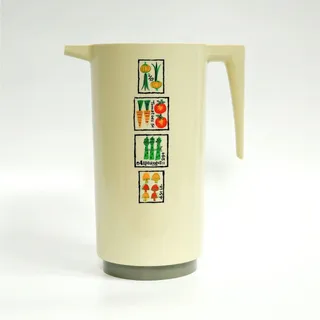 Photo of Vintage MCM Farmers Market Plastic Pitcher and 5 Cups | Loma Industries Kitchen