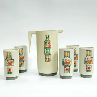 Photo of Vintage MCM Farmers Market Plastic Pitcher and 5 Cups | Loma Industries Kitchen