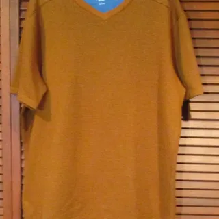 Photo of Junction West Men's Gold Woven V-Neck Pullover Shirt Short Sleeve Size Large