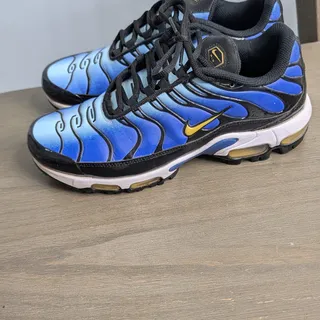 Photo of Men's air max Nike trainers