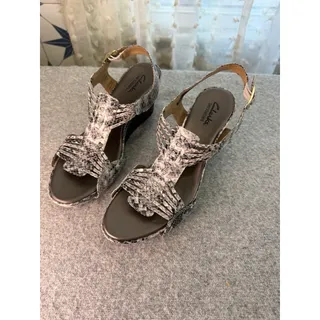 Photo of Clarks Bendables 60287 Grey Snakeskin Strappy Wedge Sandals Size 8M