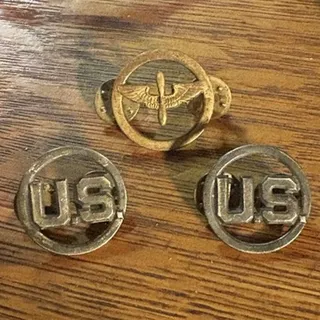 Photo of Vintage Lot US Army Air Force (USAAF) & Military Collar Insignia Pins