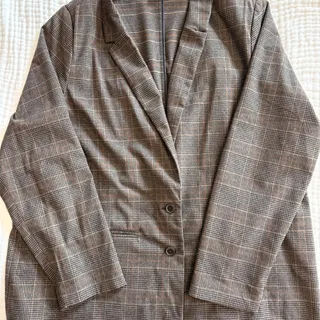 Photo of The Perfect Stars Hollow Jaket