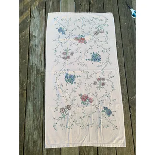 Photo of bath towel Vintage 1980s floral