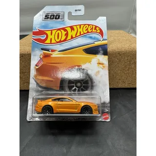 Photo of Hot Wheels Factory 500 HP Ford Shelby GT350R Orange Walmart Exclusive 2/10 New