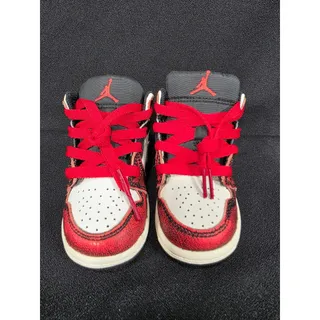 Photo of Nike Air Jordan 1 Mid SE Wear-Away Chicago Leather Toddler Size 6C