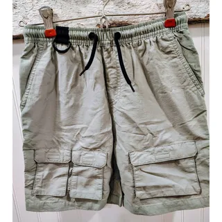 Photo of EUC Colorful Planet Boys Light Green Shorts, Size 12-14