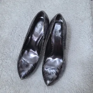 Photo of Carlos Santana Snake Skin Stiletto Pump Heels Women's Size 8.5