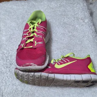 Photo of Nike Free 5.0 Women's Running Shoes in Hot Pink Size 9