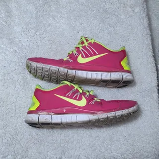 Photo of Nike Free 5.0 Women's Running Shoes in Hot Pink Size 9