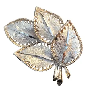 Photo of Vintage Signed BSK Gold Tone Four Leaf Textured Diamond Cut BROOCH