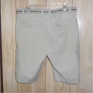 Photo of Vintage Swiss Cross Trailblazer Cargo Shorts Mens 36 Belted Khaki Y2K Gorpcore