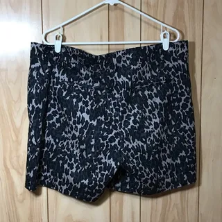 Photo of Isaac Mizrahi NY Distressed Leopard Tailored Shorts Gray Black XL NWT