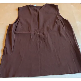 Photo of 🧨Women's 2X Laura Ashley Tank