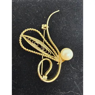 Photo of VINTAGE Gold Tone Faux Pearl Brooch Filigree Leaf Scroll Statement Jewelry Pin