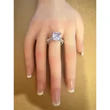 Listing Photo Thumb #3