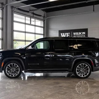 Photo of 2022 Jeep Wagoneer Series II