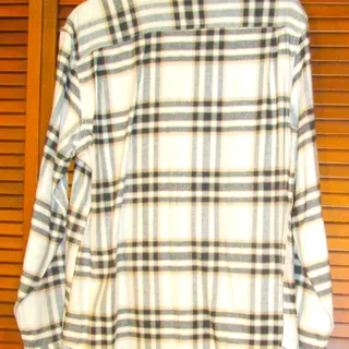 Photo of Old Navy Men's Large Plaid Flannel Shirt Size L Gray Tan Cream Brushed Cotton