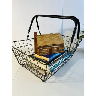 Photo of Vintage 1940s-50s United Steel Wire Grocery Basket Industrial Farmhouse 20”