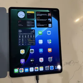 Photo of iPad Air 13" (M3) Like New