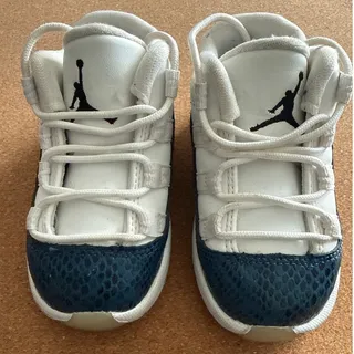 Photo of Air Jordan 11 Retro Low "Navy Snakeskin" 2019 Toddler Sz 6C Excellent Condition