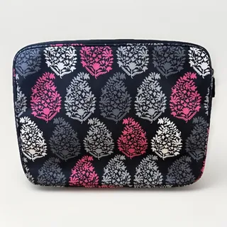 Photo of Vera Bradley Quilted Laptop Tablet Travel Case Bag - Northern Lights - 13.5x10