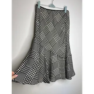 Photo of Womens Vintage Houndstooth Flared Skirt Size Small 