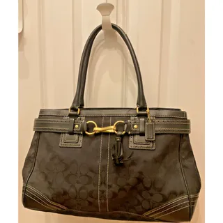 Photo of 🖤 Coach Hamptons Signature Horsebit Carryall Tote 🖤