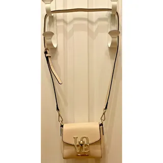 Photo of 🤍 Love Moschino Cream Turn-Lock Logo Crossbody Bag 🤍