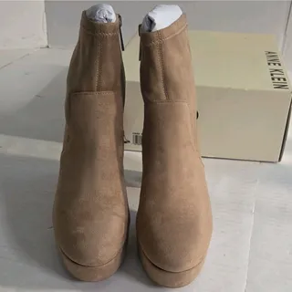 Photo of Anne Klein Volt Platform Boots Womens 8 Sand Suede Block Heel Ankle Boots NIB