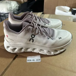 Photo of On Running Cloudtilt 'Heron/Dew' Comfort Walking Sneakers | Womens 8.5 | EUC
