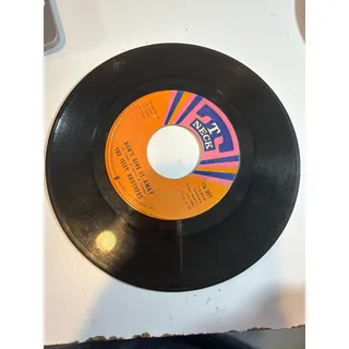 Photo of THE ISLEY BROTHERS / IT'S YOUR THING / DON'T GIVE IT AWAY - T NECK - TN 901-1969