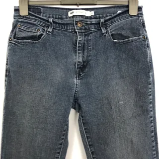 Photo of Levis 505 Straight Leg Blue Jeans Womens 10 Medium Wash Mid Rise 90s Casual