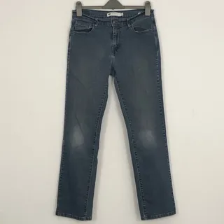 Photo of Levis 505 Straight Leg Blue Jeans Womens 10 Medium Wash Mid Rise 90s Casual