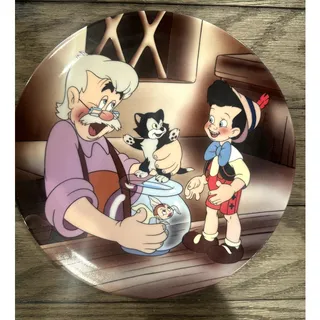 Photo of Vintage Disney Pinocchio Geppetto Workshop Collectable Plate Stand & Box 9.5"