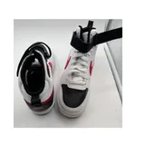 Listing Photo Thumb #6