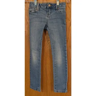 Photo of 🏖️Girls 6 Straight Old Navy Jeans