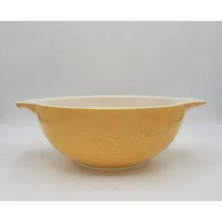 Photo of Pyrex Daisy Orange Cinderella 4 Qt. Mixing Bowl 444 Vintage, GUC