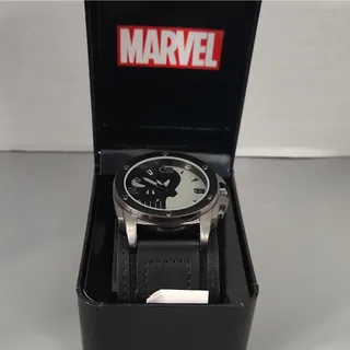 Photo of Marvel Punisher Quartz Analog 44-47.9mm SS Case Black Rubber Strap w/ Box