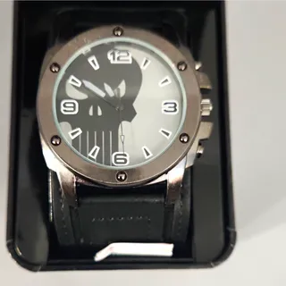 Photo of Marvel Punisher Quartz Analog 44-47.9mm SS Case Black Rubber Strap w/ Box