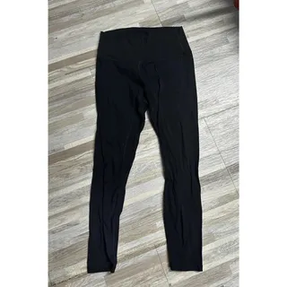 Photo of Lululemon Womens 6 Black Ankle Yoga Athletic Pants 