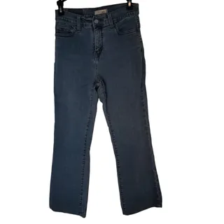 Photo of Levi’s 512 Perfectly Slimming Bootcut Jeans Size 4R – Stretch Denim 