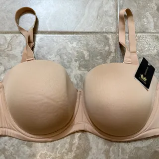 Photo of Wacoal Red carpet strapless bra