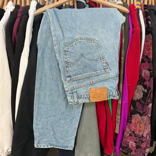Photo of Vintage 1996 Levis 550 With Perfect Fade And Great Wear In A Light Denim Color