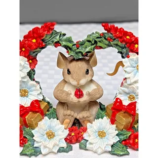 Photo of Charming Tails "The Greatest Gift is to Carry a Friend in your Heart “ No Box