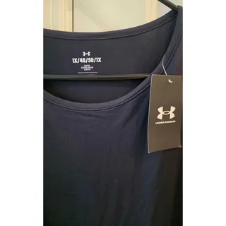 Photo of NWT Under Armour Motion SS T-Shirt - Size 1X