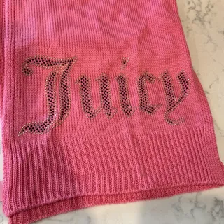 Photo of Juicy Couture Pink Jersey Knit Scarf Heat Set Studded Logo Paris Hilton Y2K