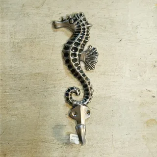Photo of NWT Anthropologie Discontinued Seahorse Wall Hook – Coastal Cast Metal Decor