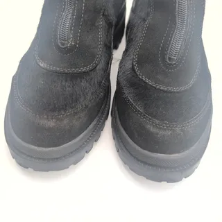 Photo of Oscar Sport Black Fur and Leather Zip Apres-Ski Italian Made Boots Women's 7.5