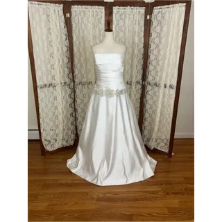 Photo of Beautiful Oleg Cassini Embroidered White Satin Wedding Gown